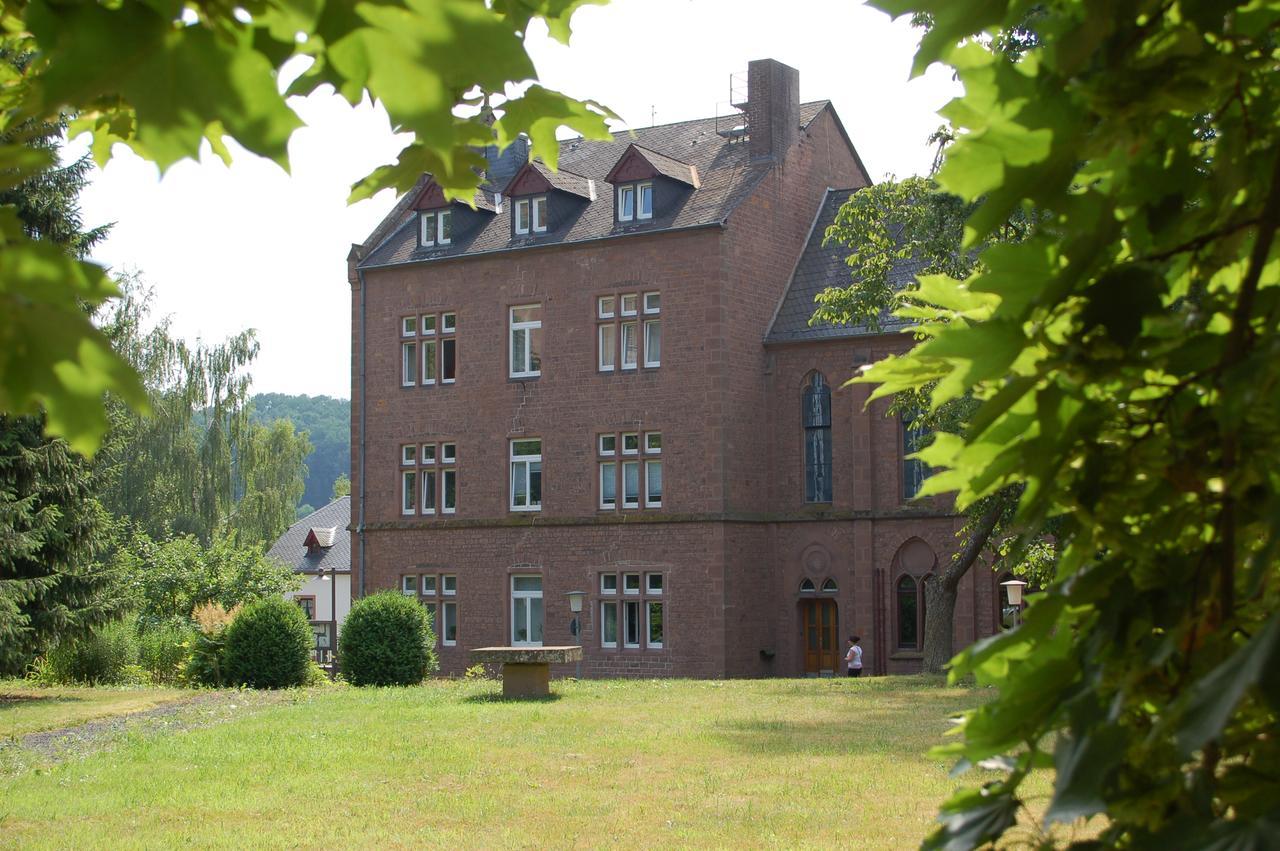 Stiftsberg - Bildungs- Und Freizeitzentrum Kyllburg Exterior photo